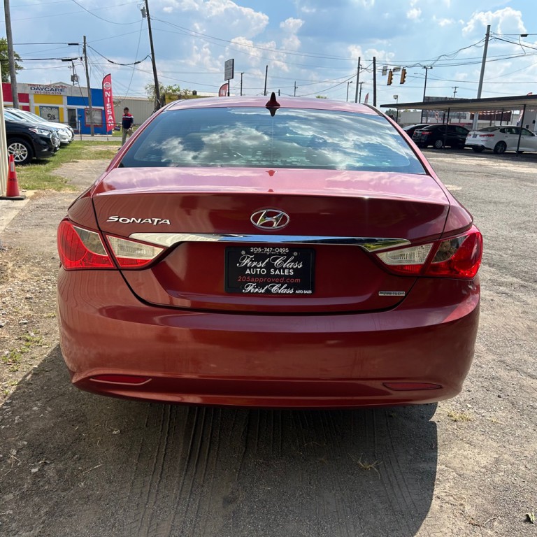 2011 Hyundai Sonata Image 17