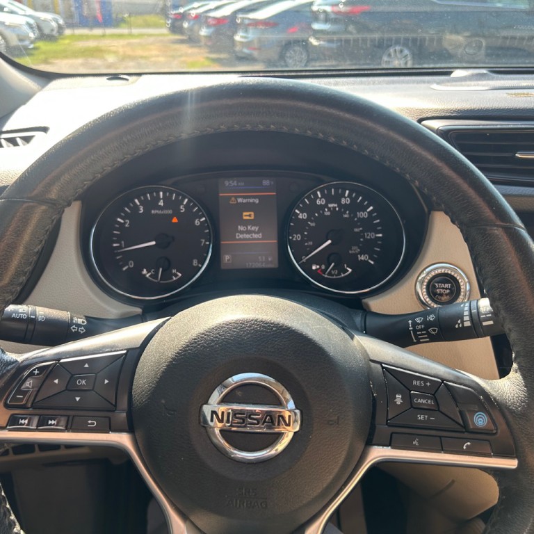 2019 Nissan Rogue Image 10