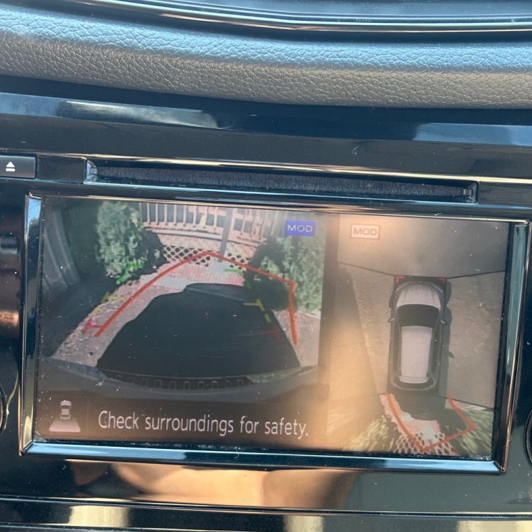 2019 Nissan Rogue Image 14