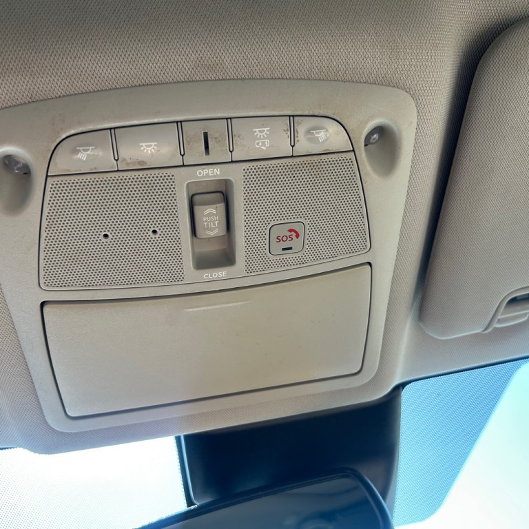 2019 Nissan Rogue Image 16