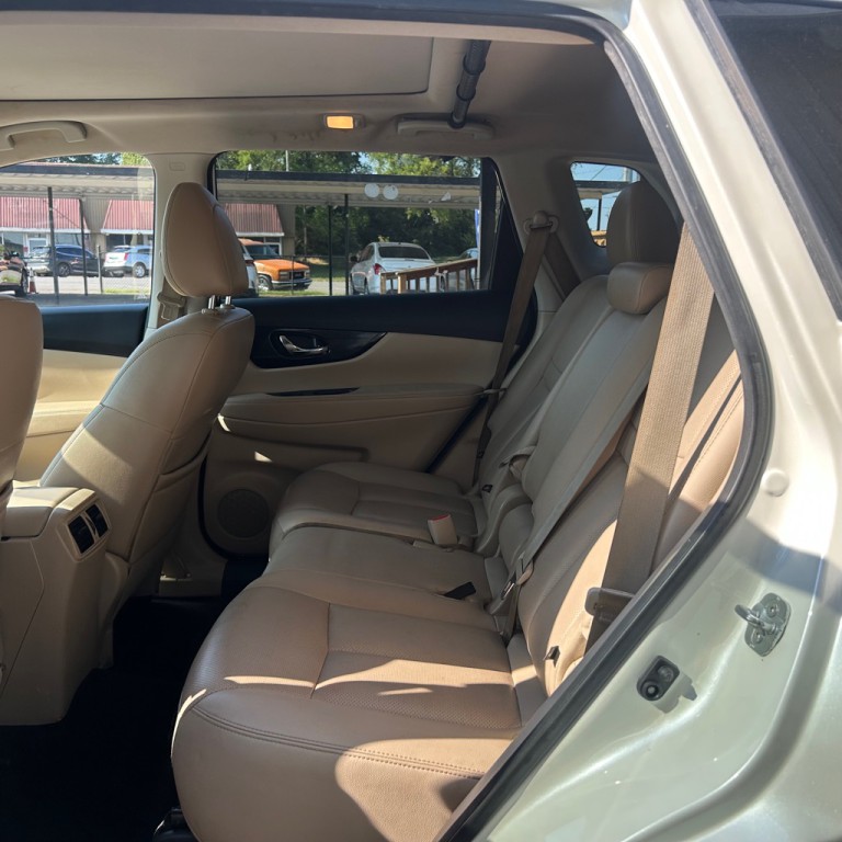 2019 Nissan Rogue Image 17