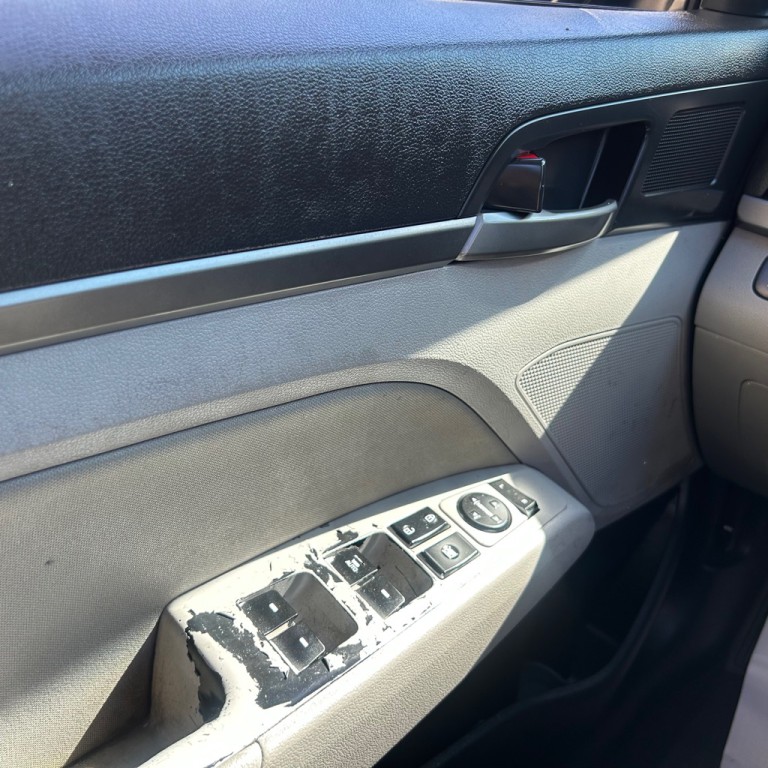 2018 Hyundai Elantra Image 6