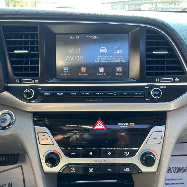 2018 Hyundai Elantra Image 9