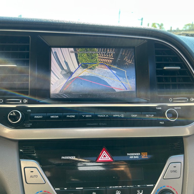 2018 Hyundai Elantra Image 12