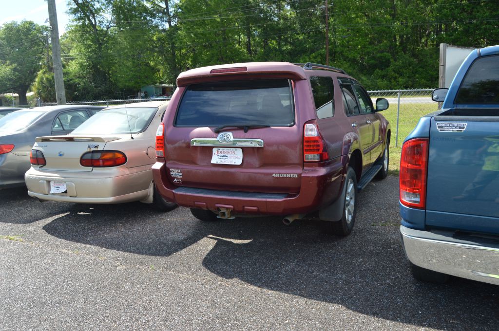 2006 Toyota 4Runner Image 2