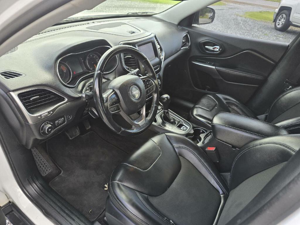 2019 Jeep Cherokee Image 10