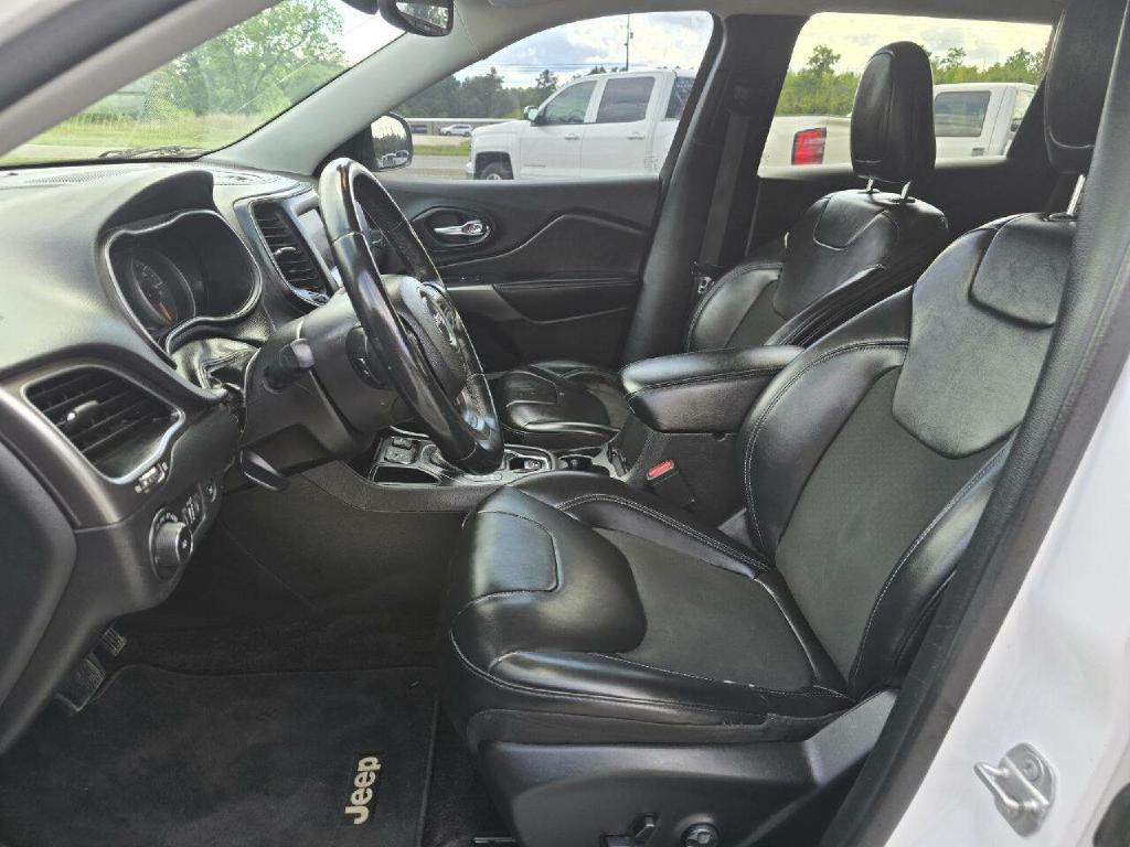 2019 Jeep Cherokee Image 11