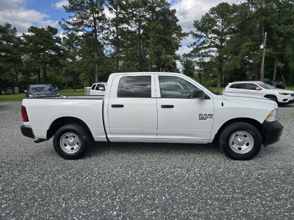 2019 RAM 1500 Image 3