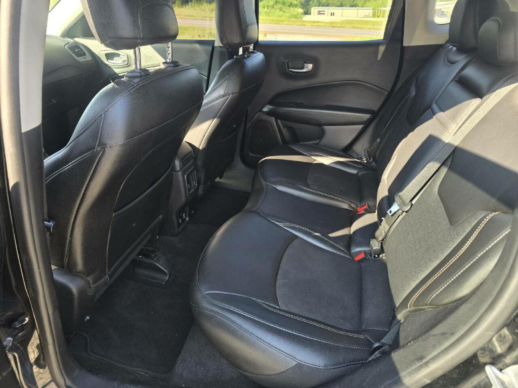 2019 Jeep Compass Image 16