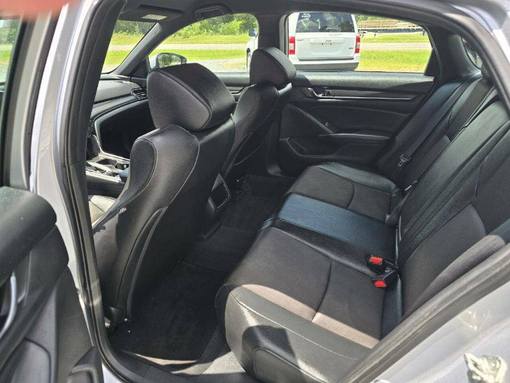 2019 Honda Accord Image 13