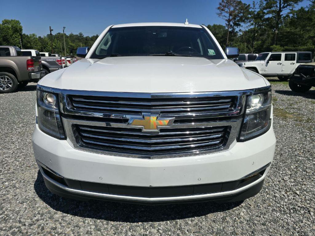 2018 Chevrolet Suburban Image 2
