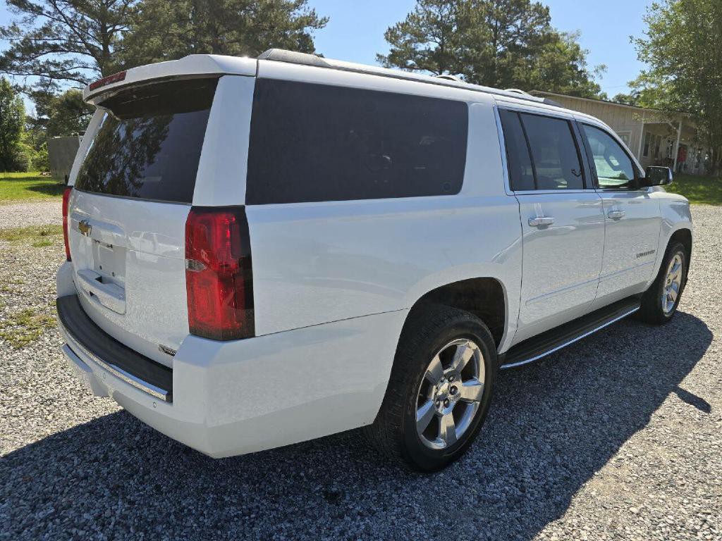 2018 Chevrolet Suburban Image 5