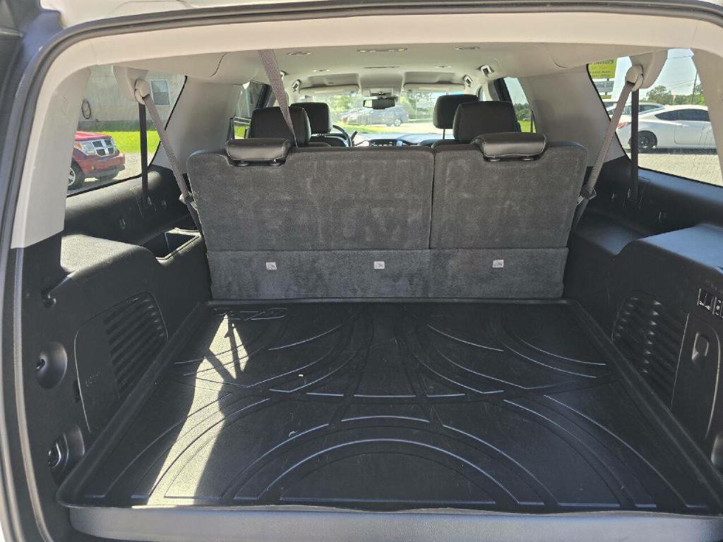 2018 Chevrolet Suburban Image 7