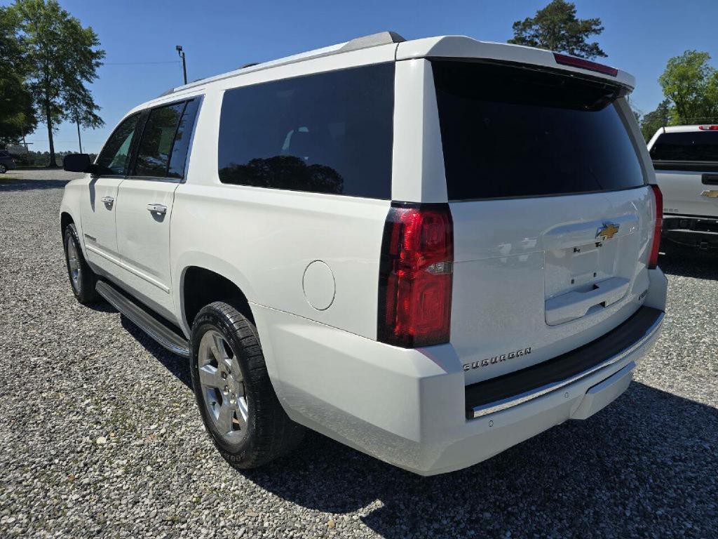 2018 Chevrolet Suburban Image 8