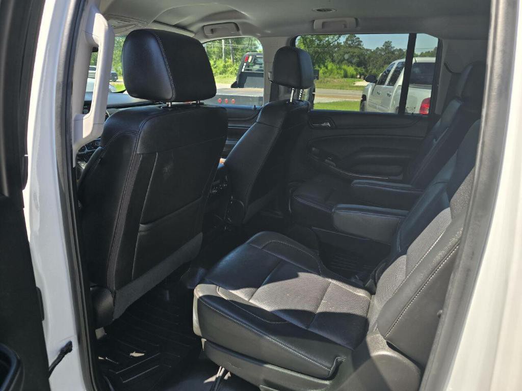 2018 Chevrolet Suburban Image 14