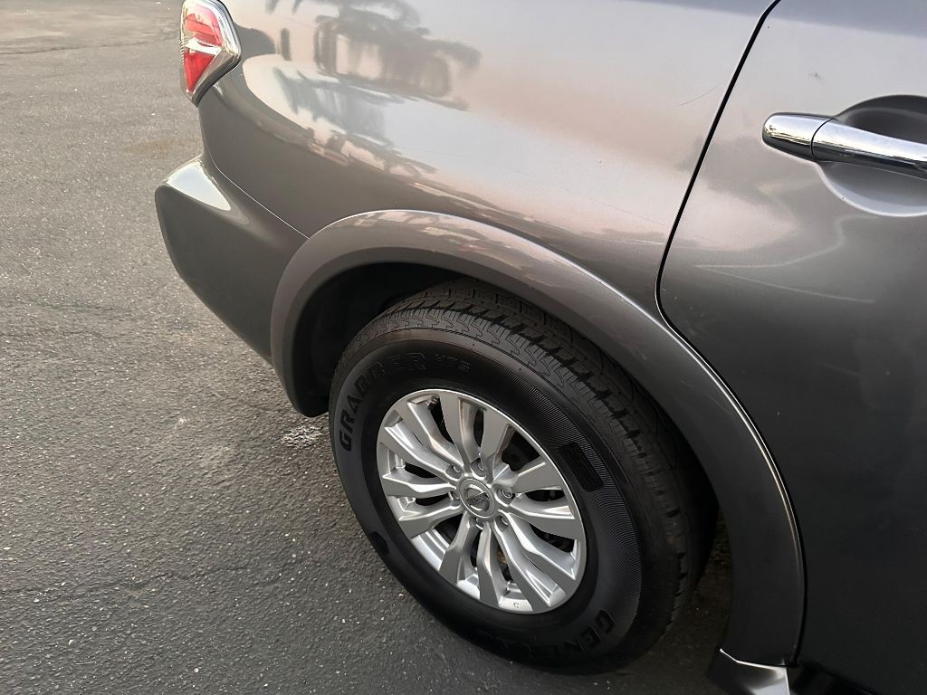2018 Nissan Armada Image 11