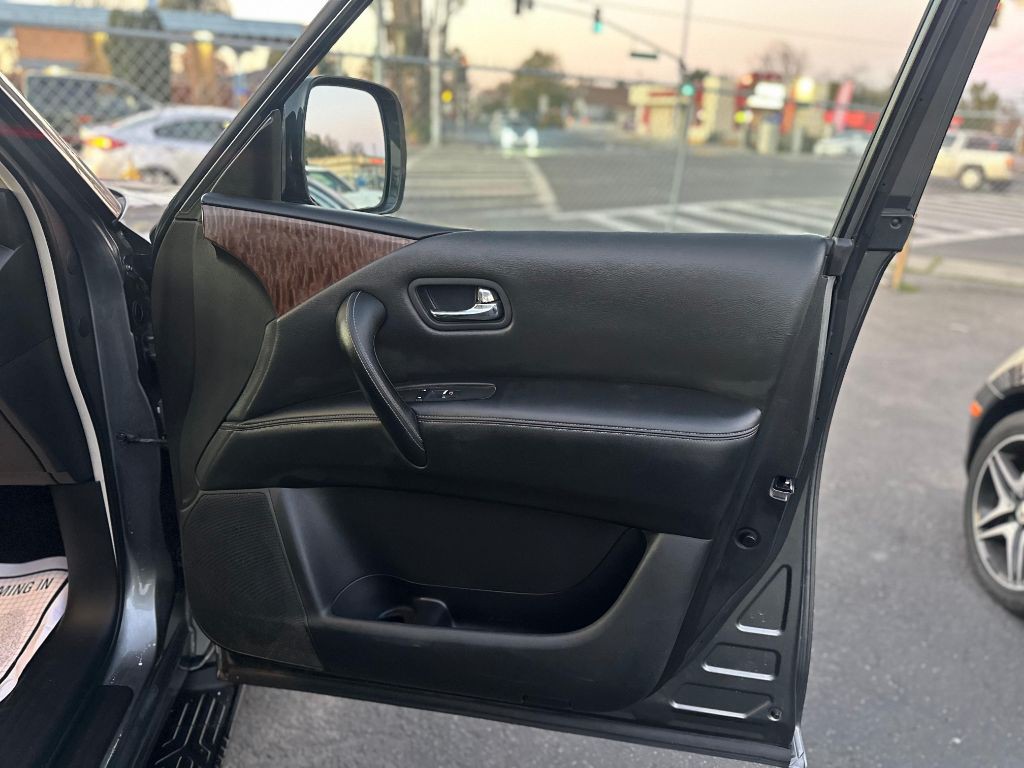 2018 Nissan Armada Image 20