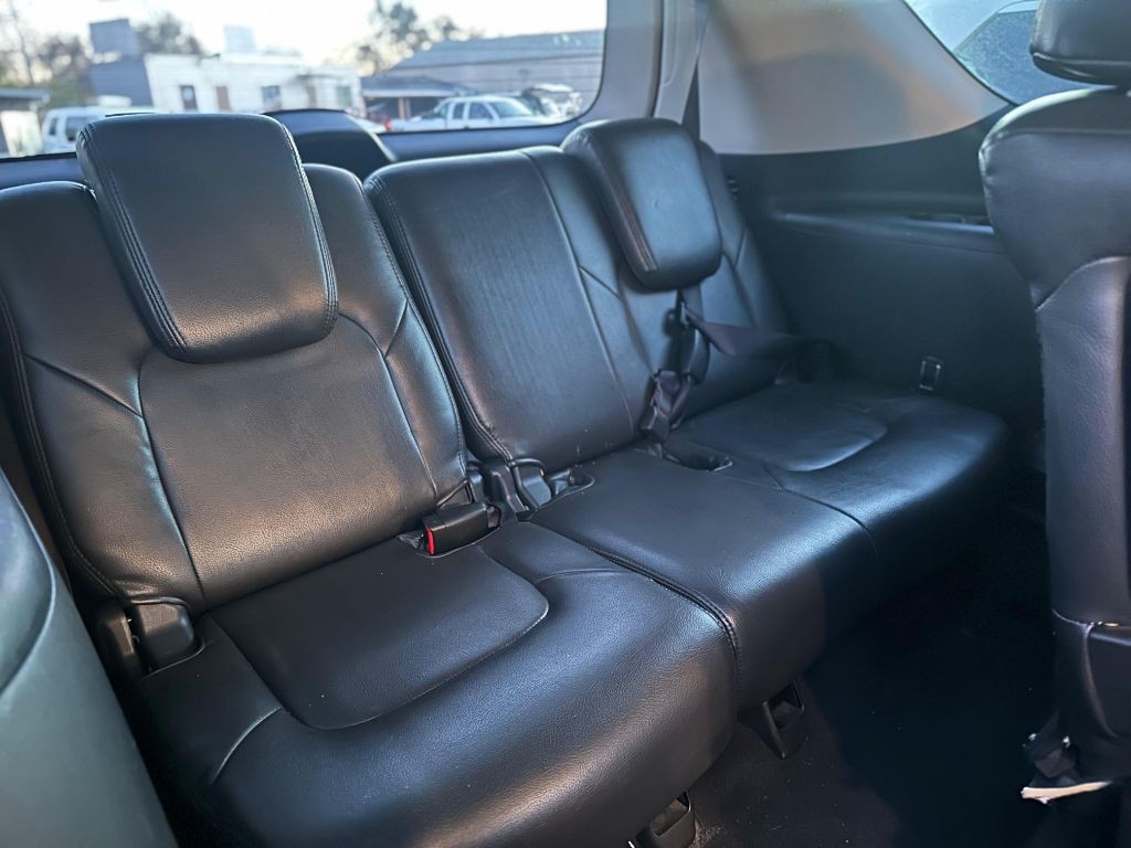 2018 Nissan Armada Image 26