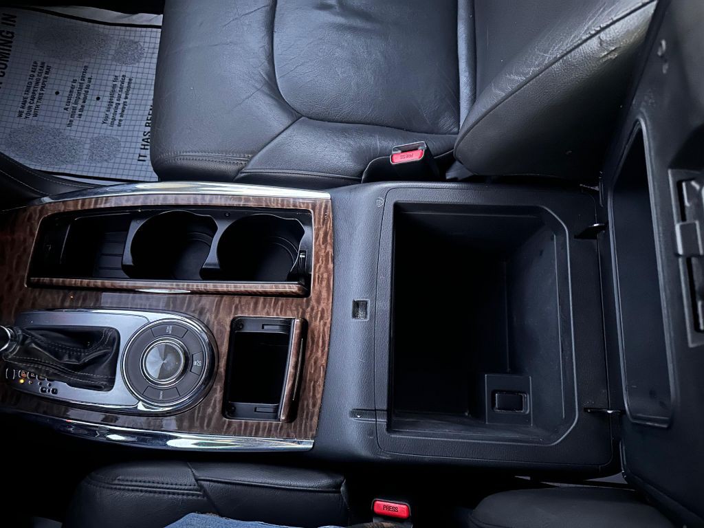 2018 Nissan Armada Image 33