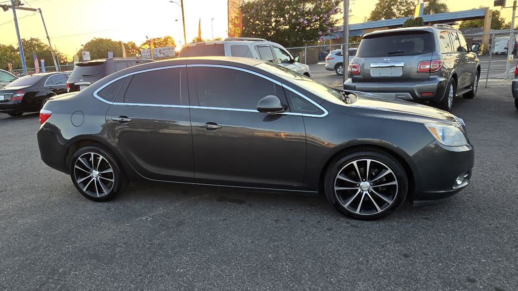 2016 Buick Verano Image 4