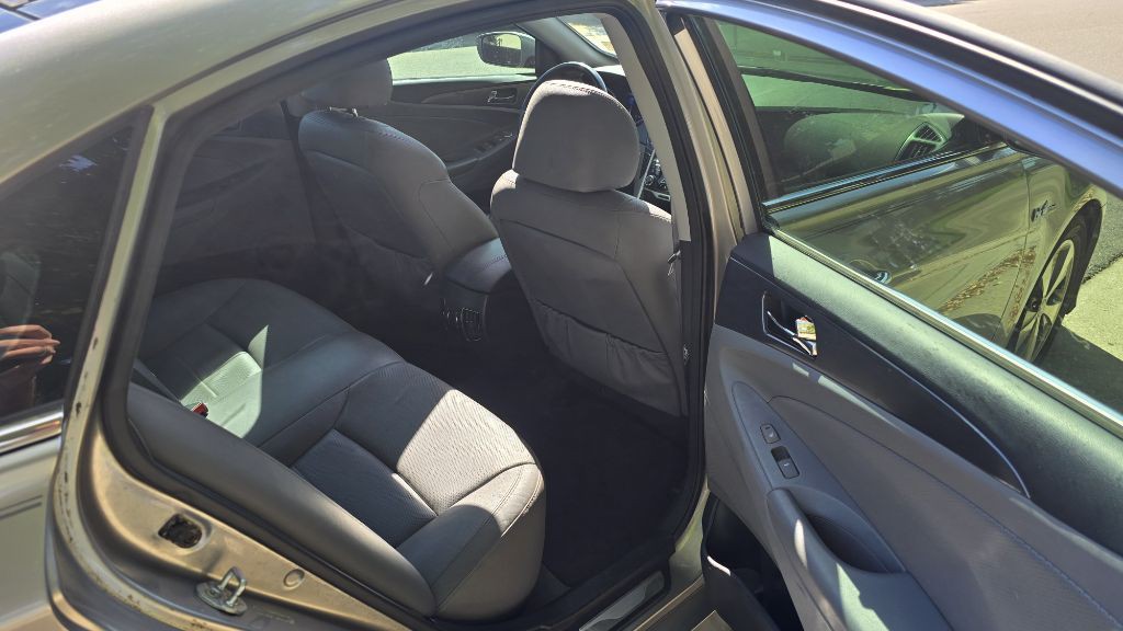 2012 Hyundai Sonata Image 12