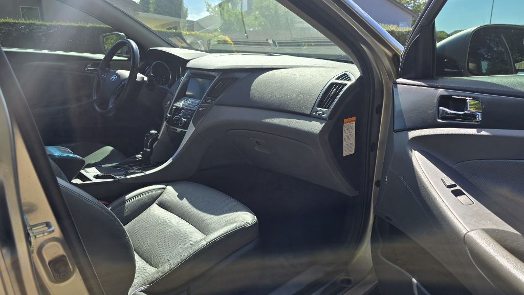2012 Hyundai Sonata Image 13