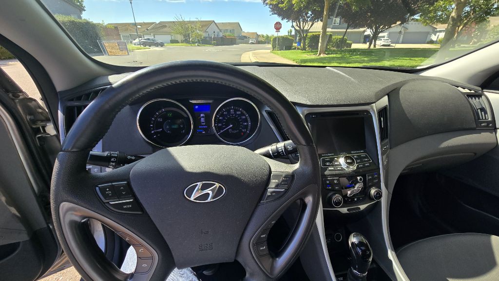 2012 Hyundai Sonata Image 15