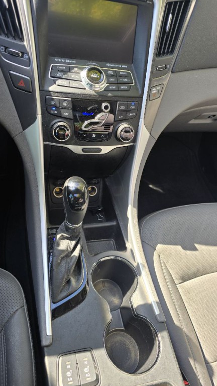 2012 Hyundai Sonata Image 20
