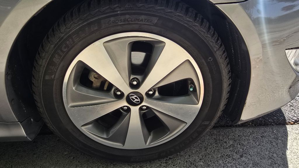2012 Hyundai Sonata Image 23