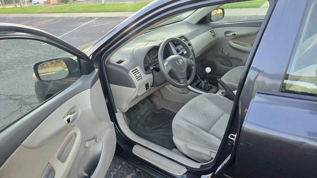 2009 Toyota Corolla Image 12