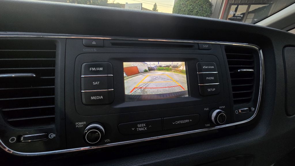 2016 Kia Sedona Image 20
