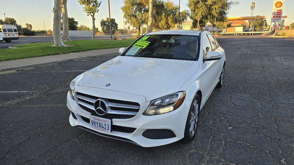 2016 Mercedes-Benz C-Class Image 1