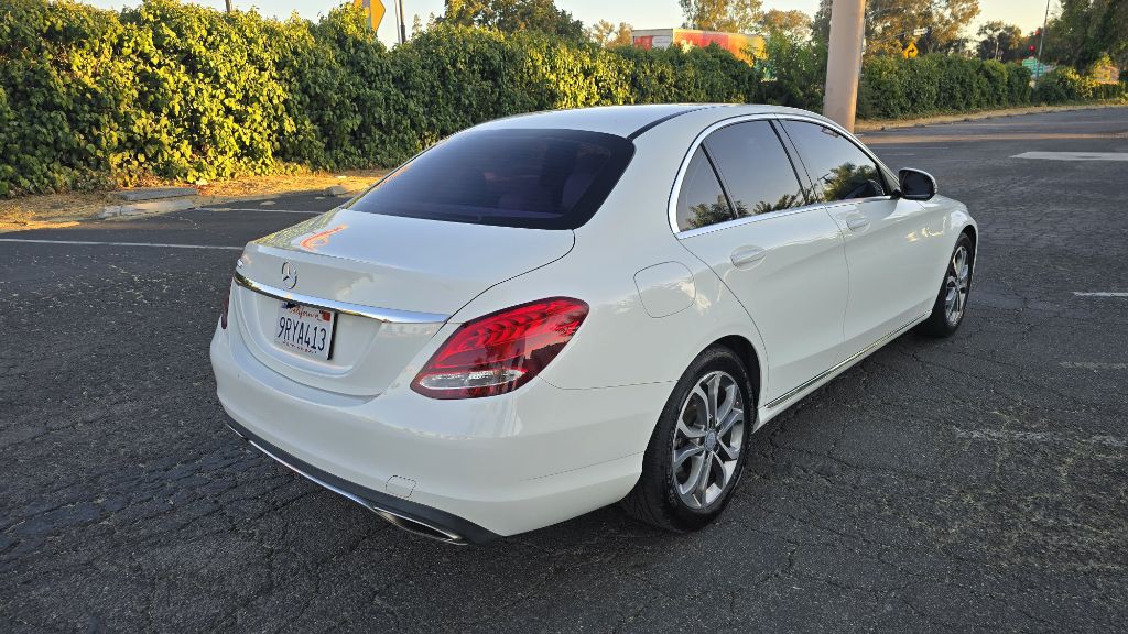 2016 Mercedes-Benz C-Class Image 3