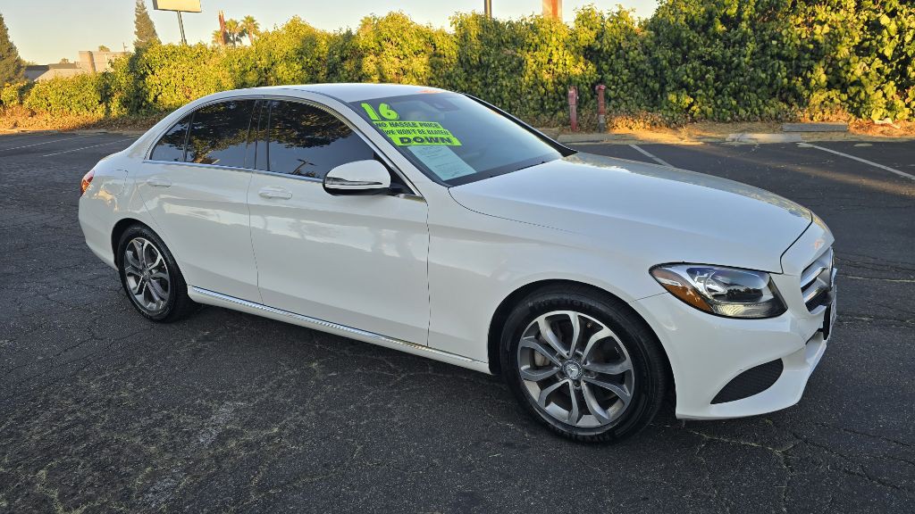 2016 Mercedes-Benz C-Class Image 4
