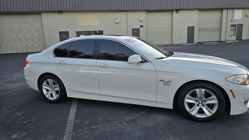2012 BMW 5 Series Image 4