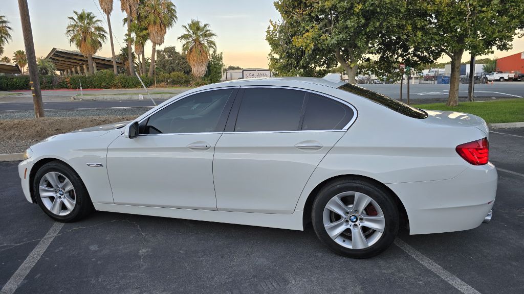 2012 BMW 5 Series Image 6