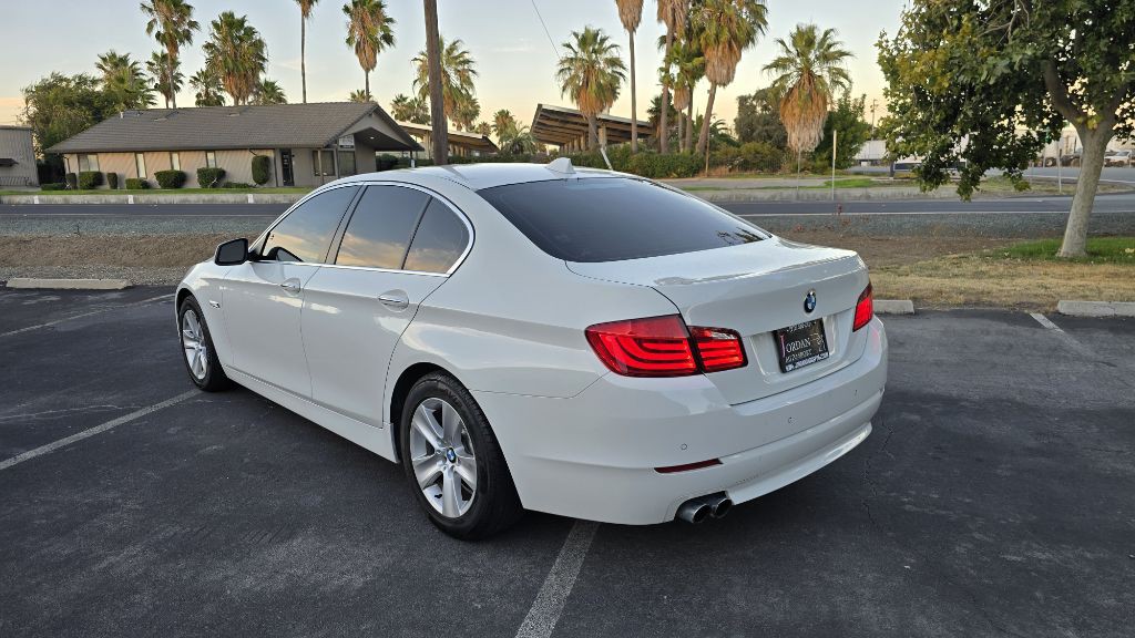 2012 BMW 5 Series Image 7