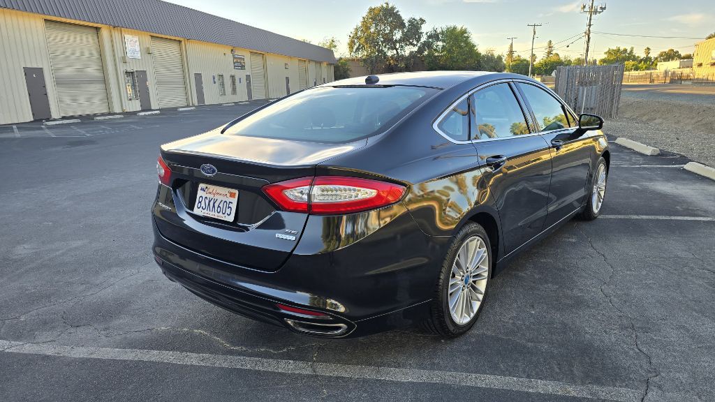 2013 Ford Fusion Image 2