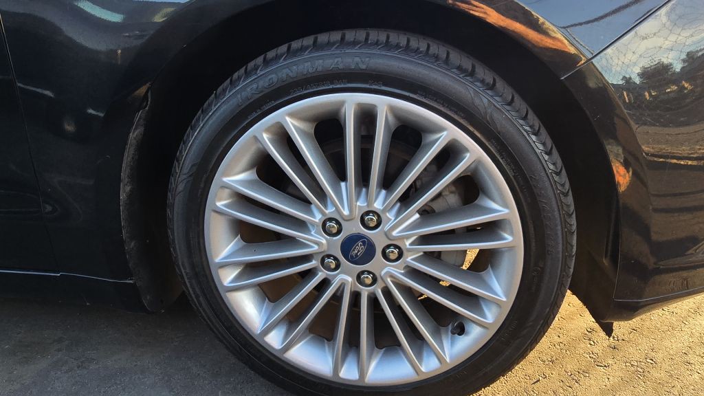 2013 Ford Fusion Image 18