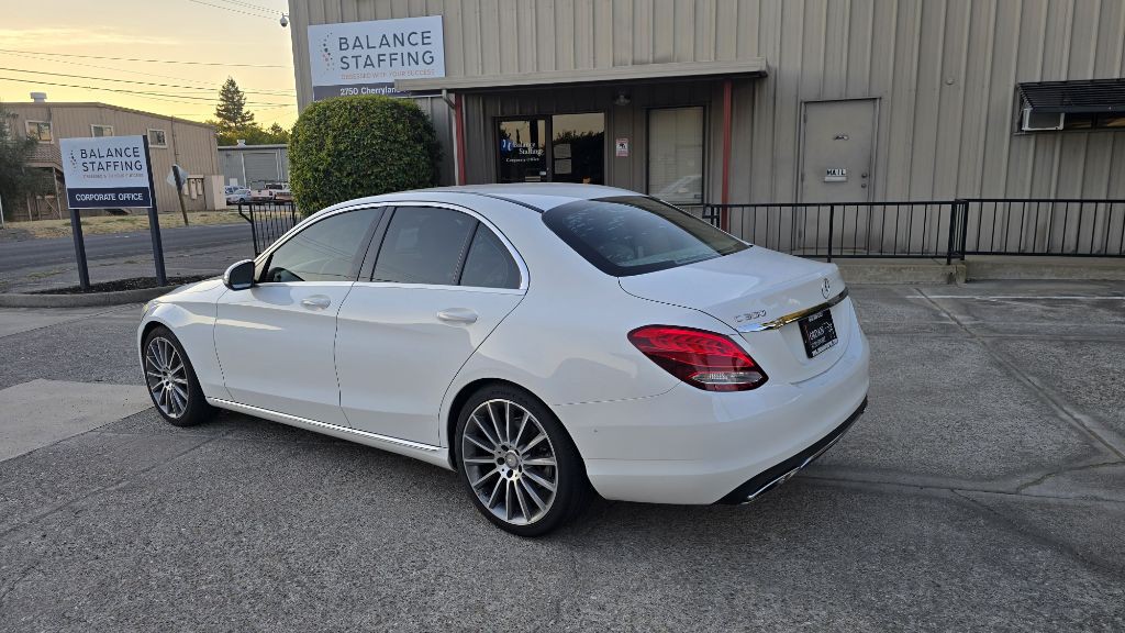 2015 Mercedes-Benz C-Class Image 6