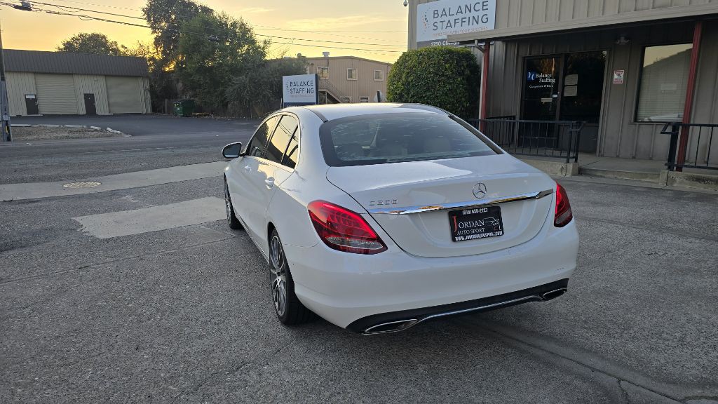 2015 Mercedes-Benz C-Class Image 7