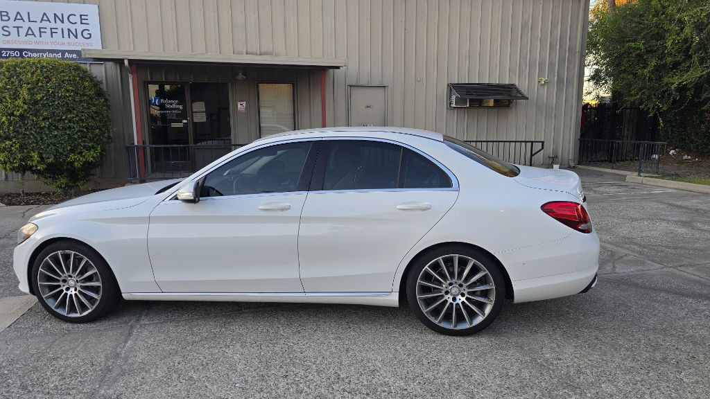 2015 Mercedes-Benz C-Class Image 8