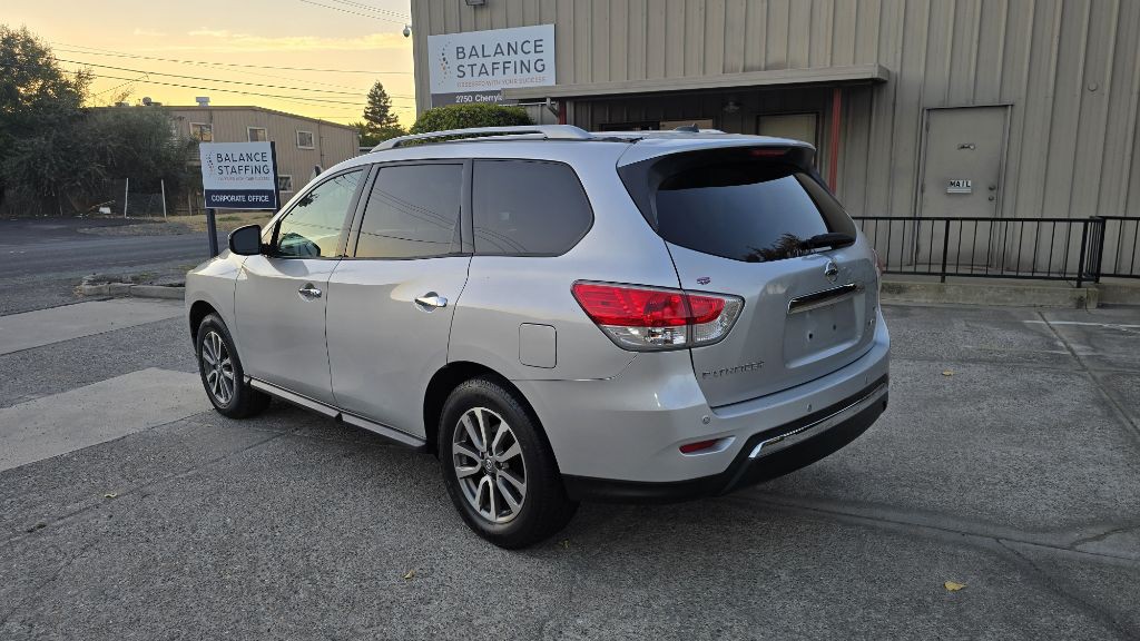 2013 Nissan Pathfinder Image 7