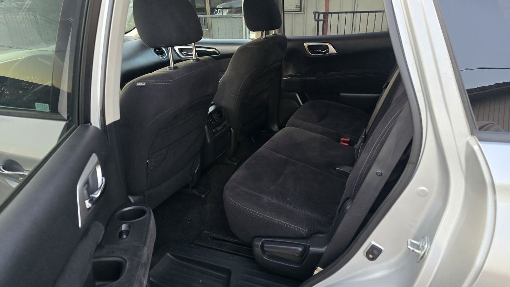 2013 Nissan Pathfinder Image 8