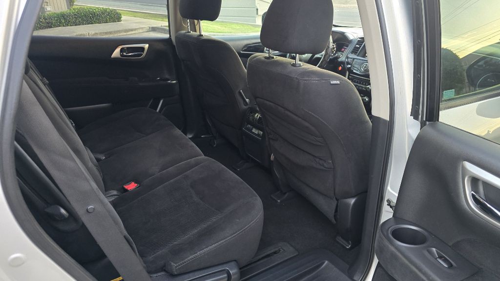 2013 Nissan Pathfinder Image 9