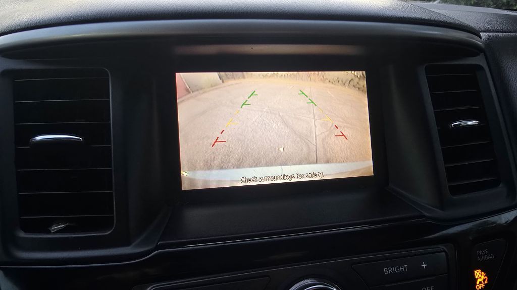 2013 Nissan Pathfinder Image 18