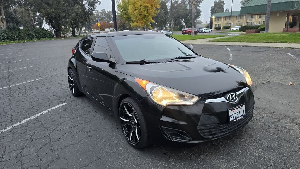 2014 Hyundai Veloster Image 2
