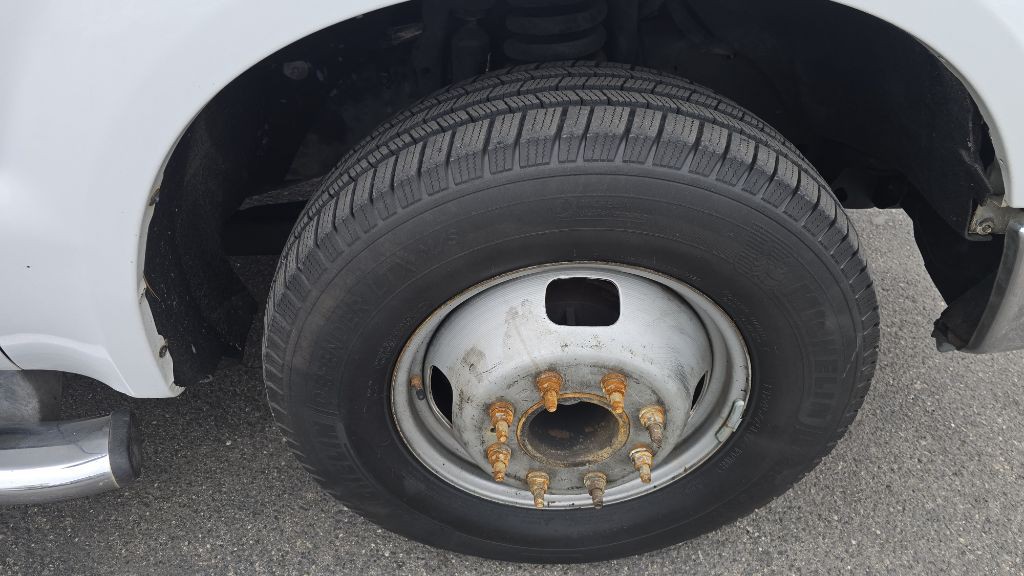 2009 Ford F-350 Image 16