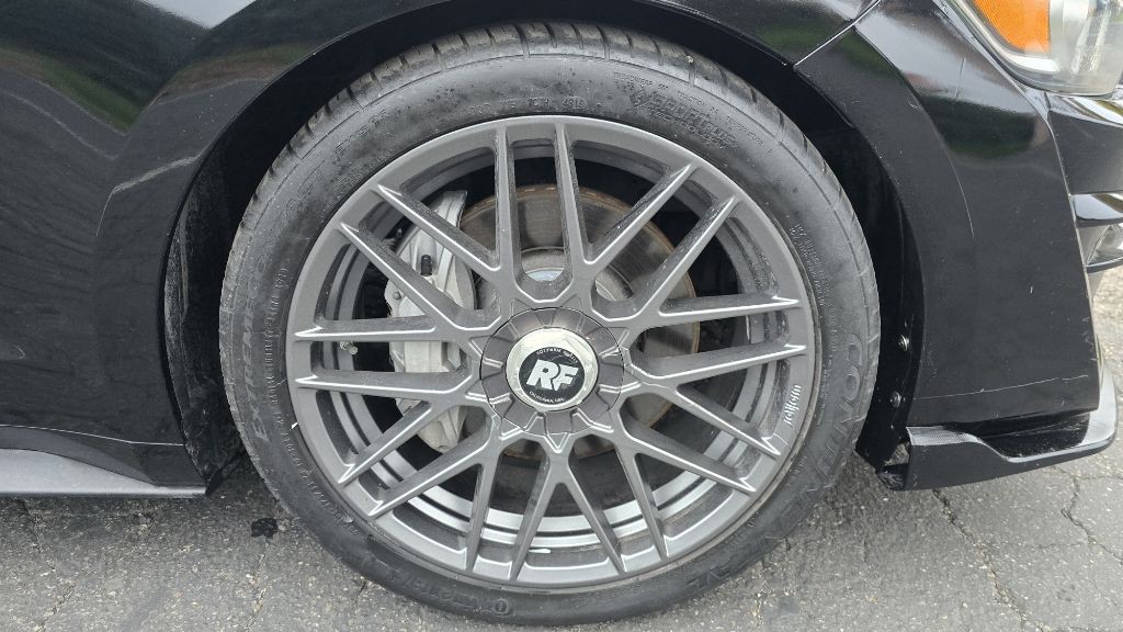 2015 Ford Mustang Image 24