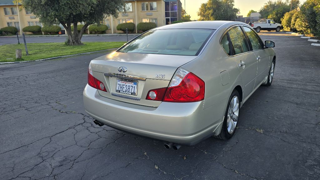 2006 INFINITI M35 Image 5